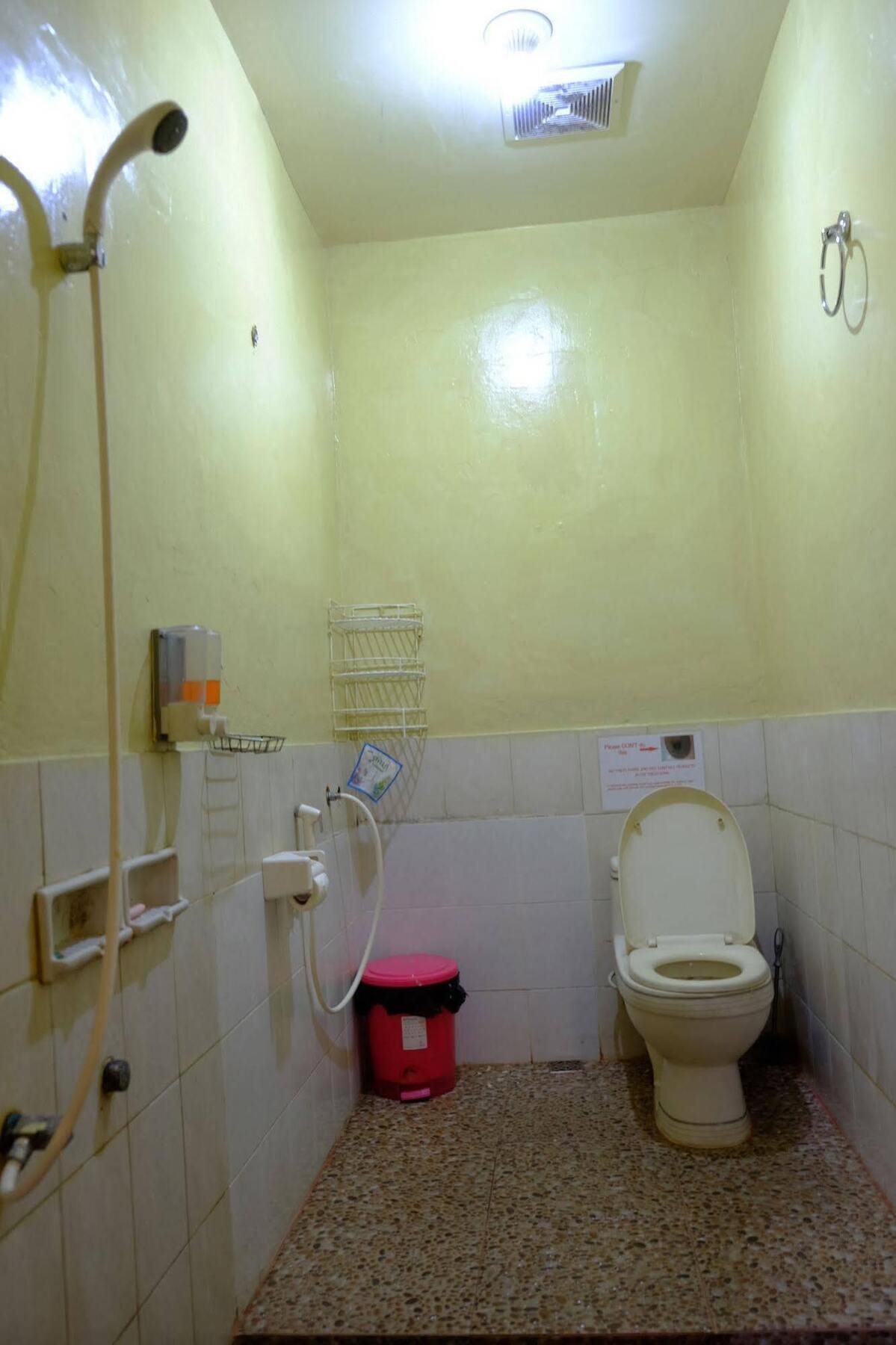Bunk Bed And Breakfast Джокьякарта Экстерьер фото